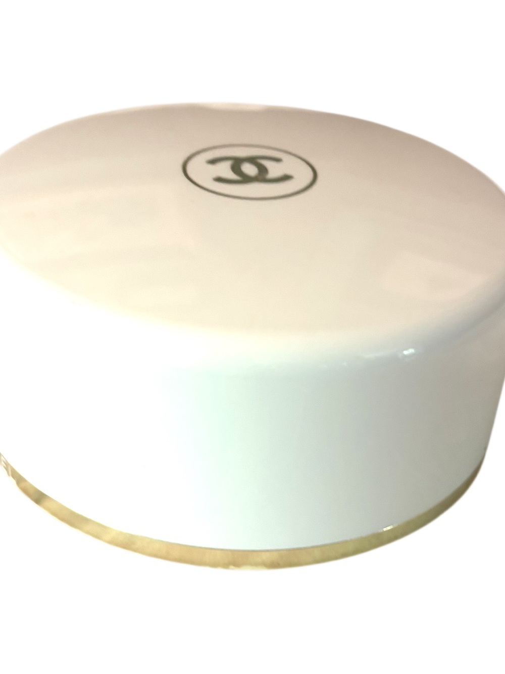 Chanel NO 5 1970s BATH POWDER White Gold